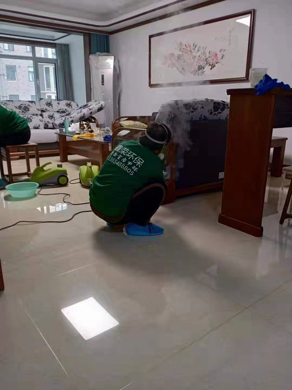 室内甲醛治理工作现场.荣郡国际